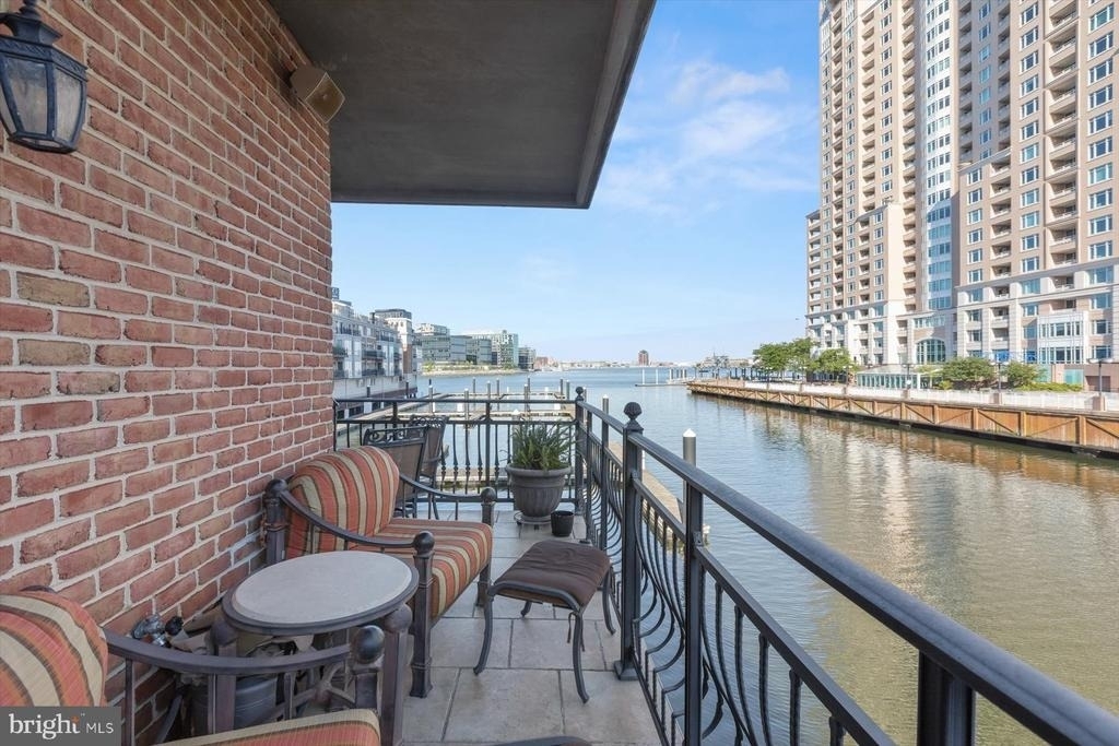 921 Valencia Court - Photo 24