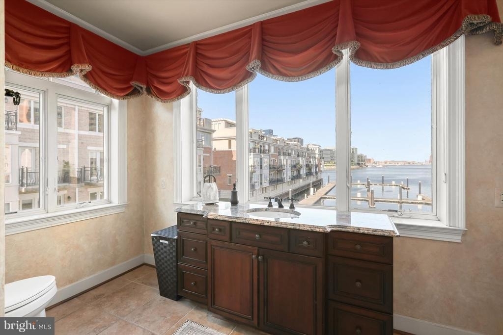 921 Valencia Court - Photo 48