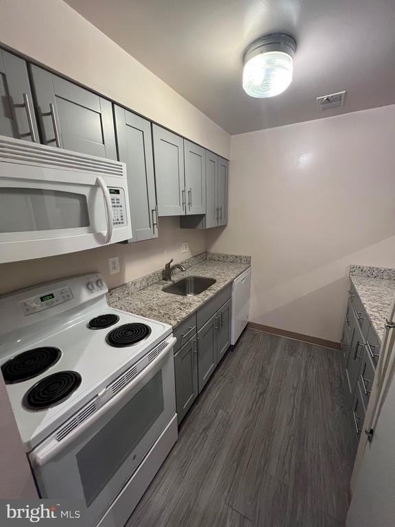 3 Andrew Place - Photo 4