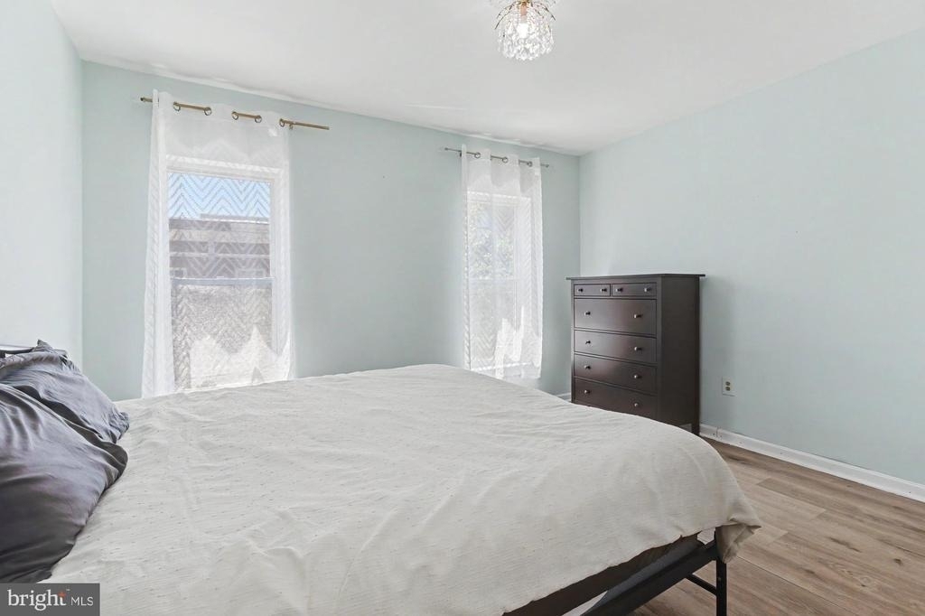 14 Poultney Street - Photo 32