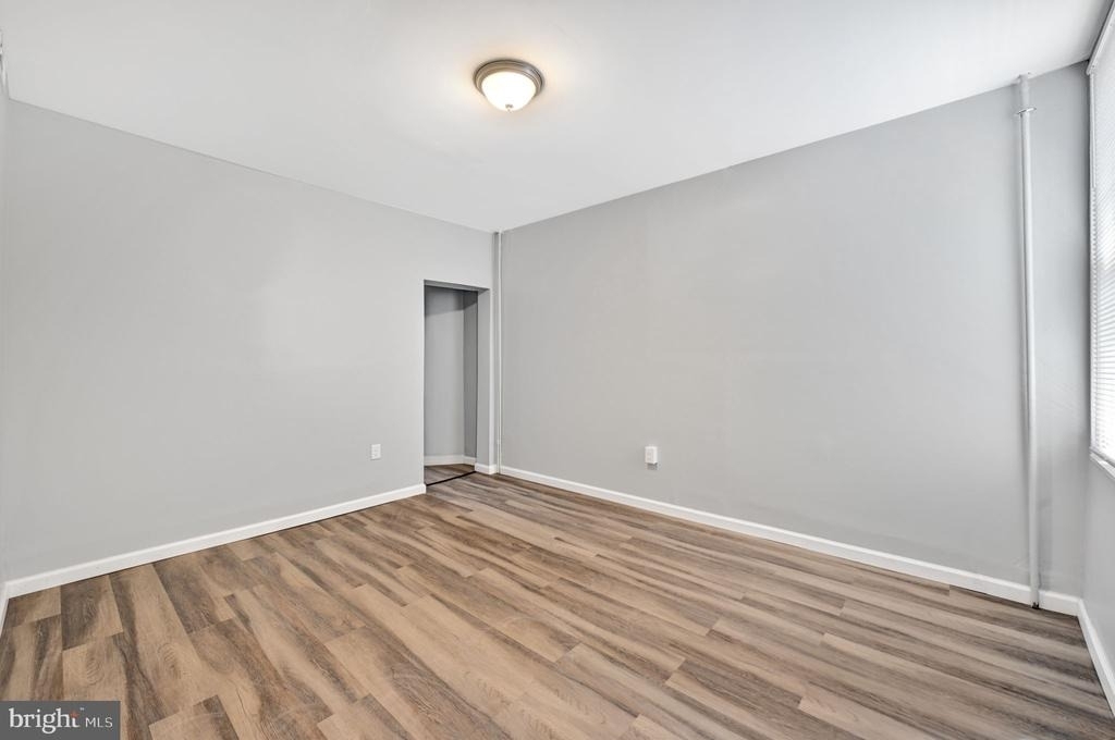 319 E 22nd Street - Photo 2