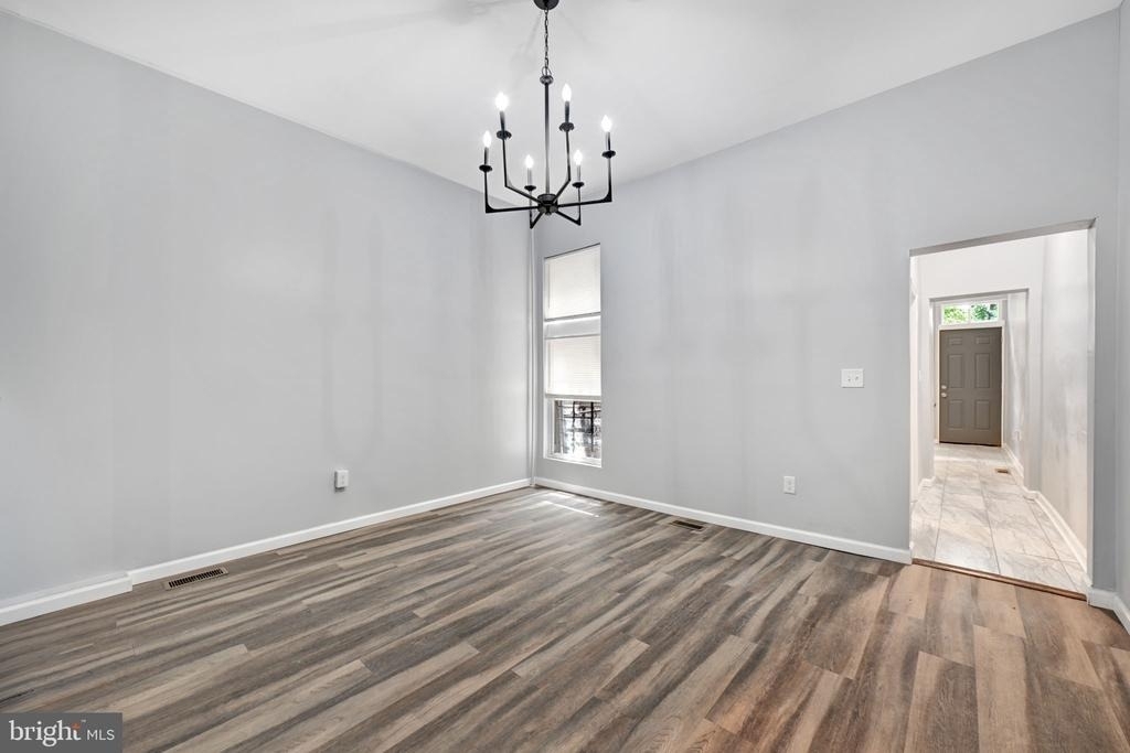 319 E 22nd Street - Photo 10