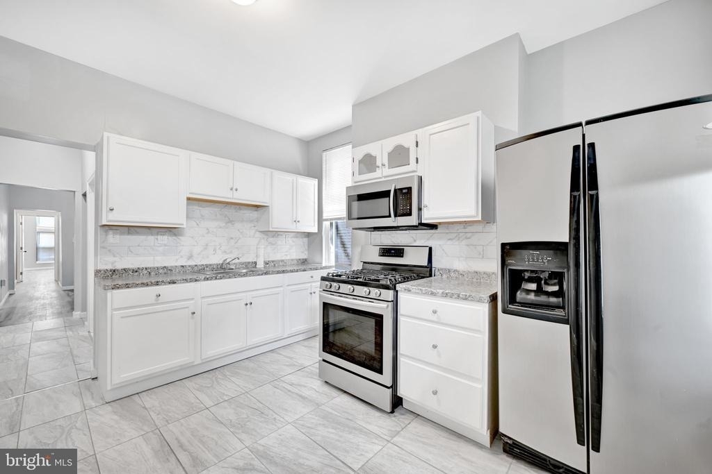 319 E 22nd Street - Photo 3