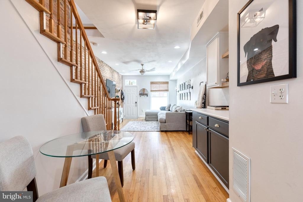 724 S Curley Street - Photo 4