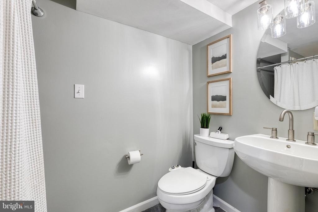 724 S Curley Street - Photo 13