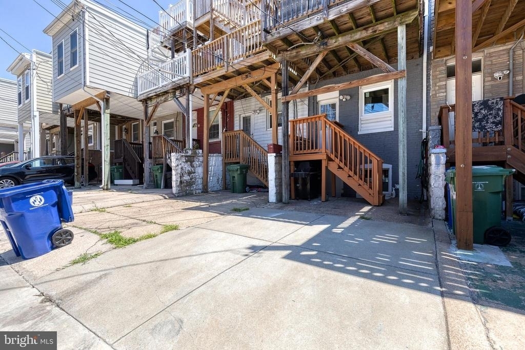 724 S Curley Street - Photo 17