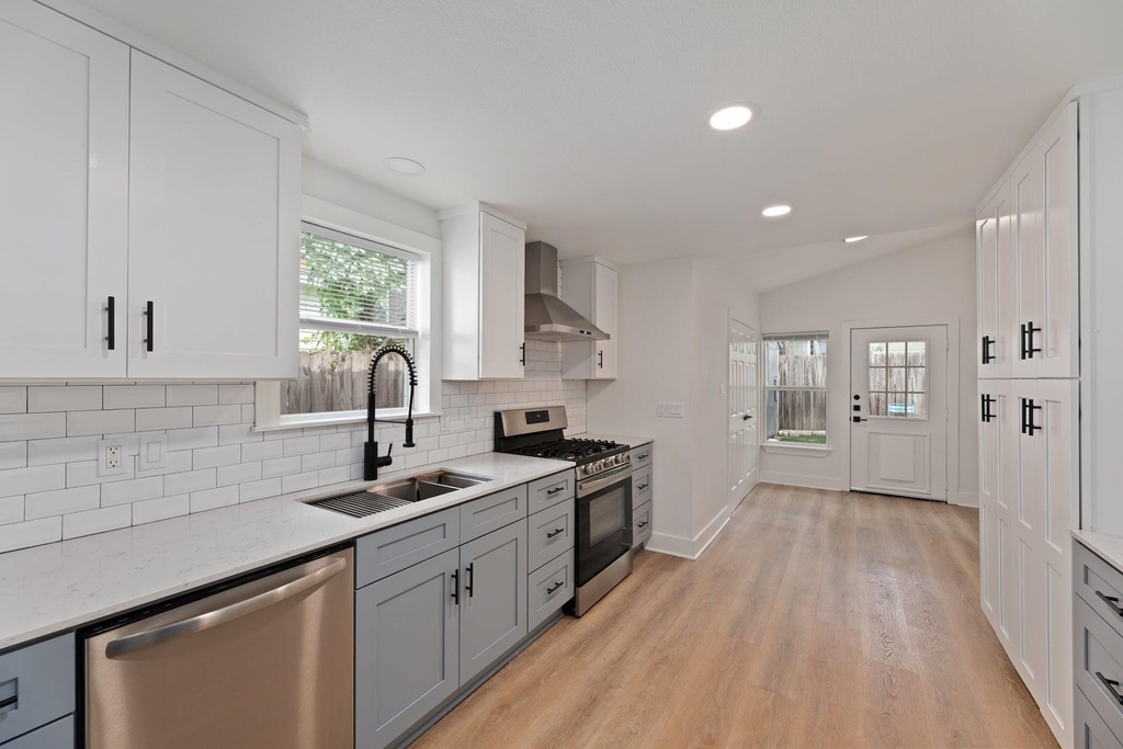 2208 Santa Rita St - Photo 8