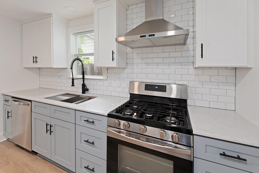 2208 Santa Rita St - Photo 10