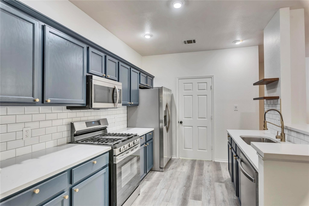3438 Flowstone Ln - Photo 4