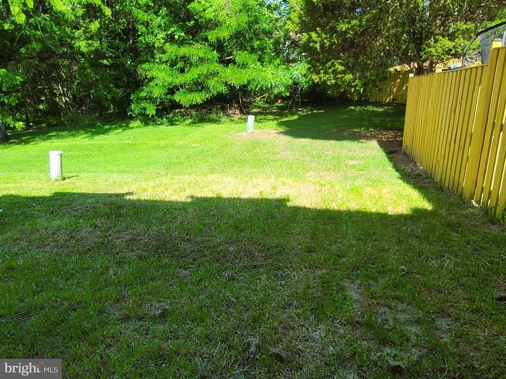 8401 Pioneer Drive - Photo 11