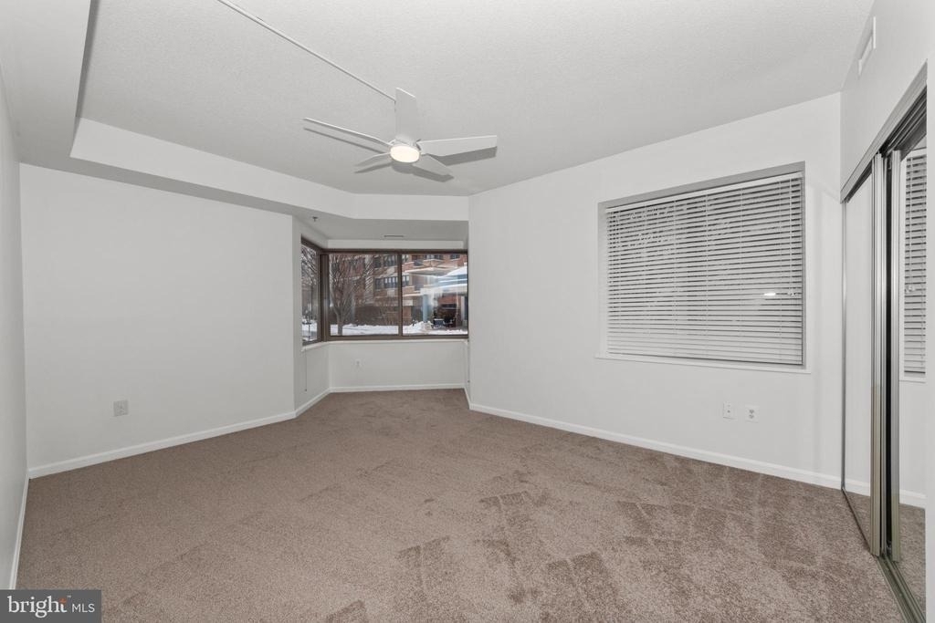 940 Astern Way - Photo 16