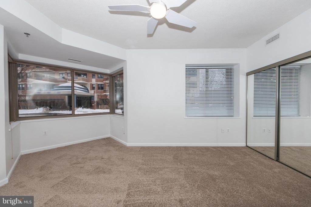 940 Astern Way - Photo 17