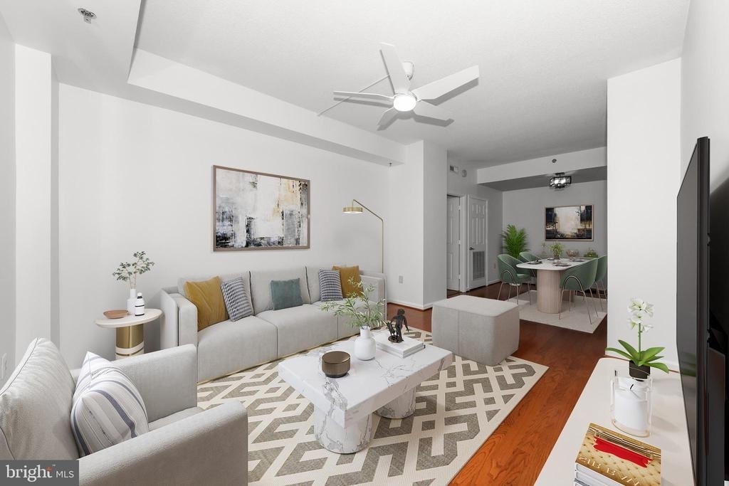 940 Astern Way - Photo 1