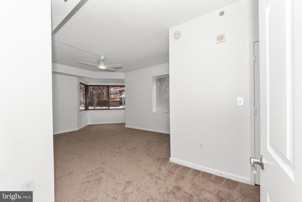 940 Astern Way - Photo 15