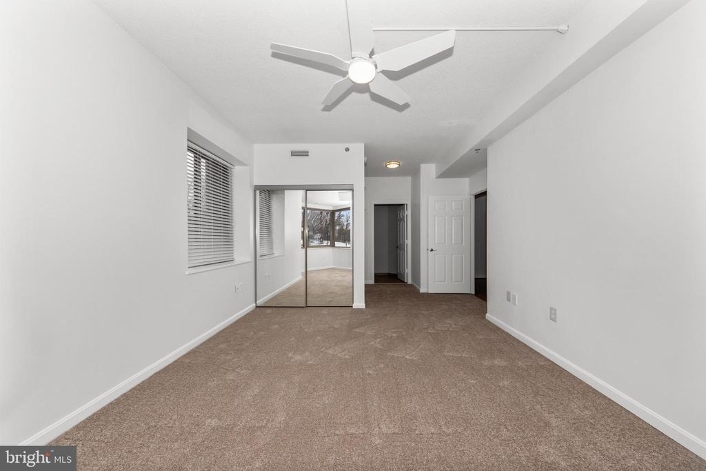940 Astern Way - Photo 19