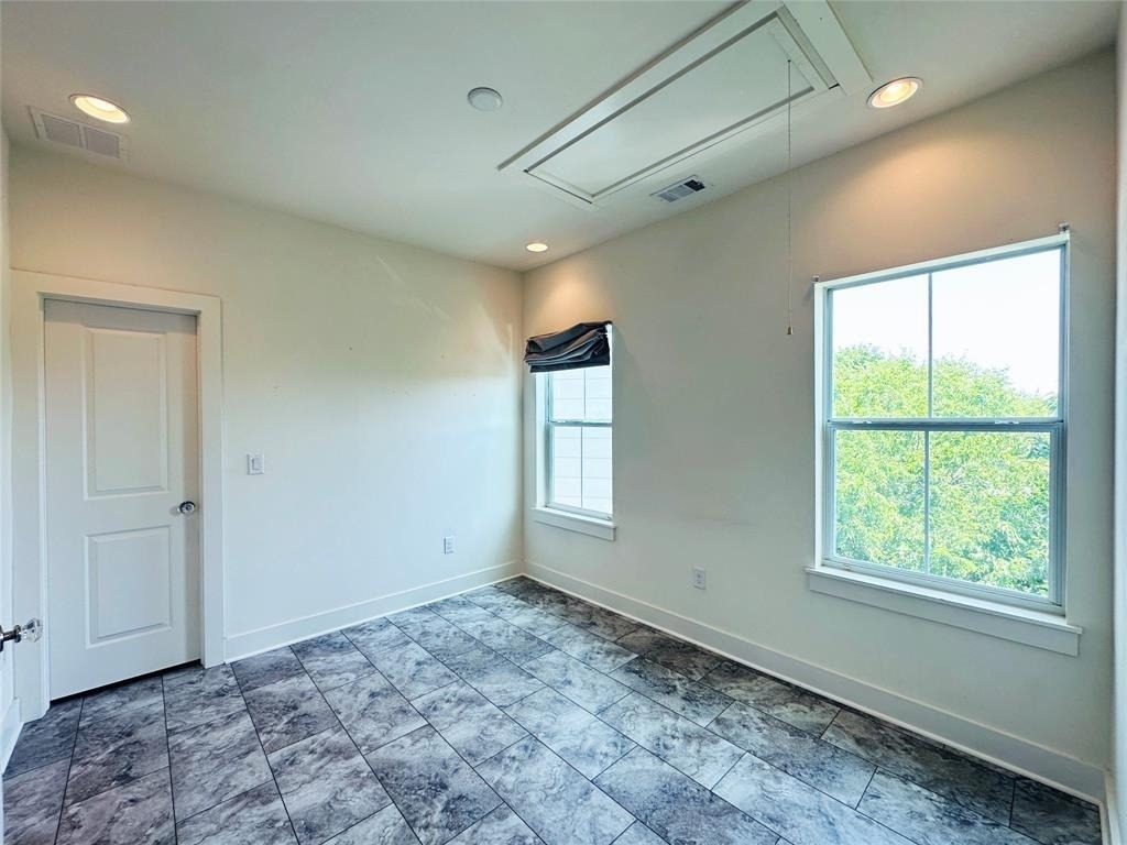 2716 Halcyon Dr - Photo 6