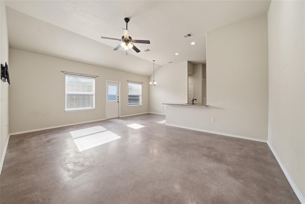 533 Jack Rabbit Ln - Photo 9