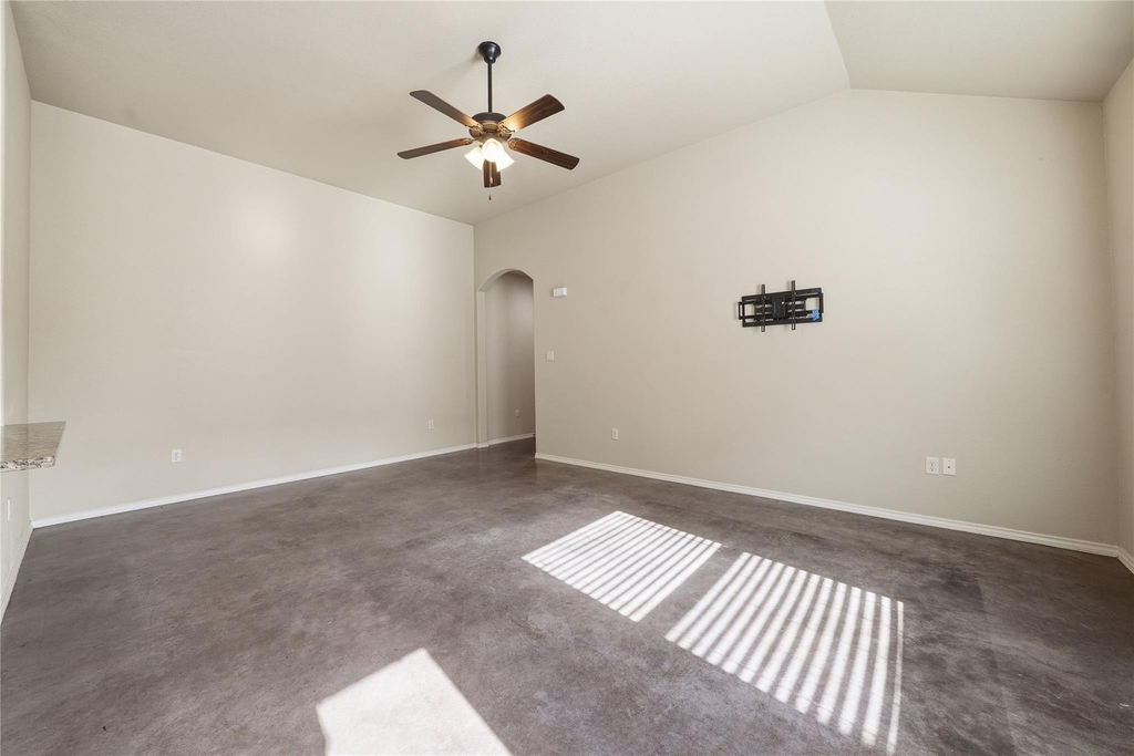 533 Jack Rabbit Ln - Photo 10