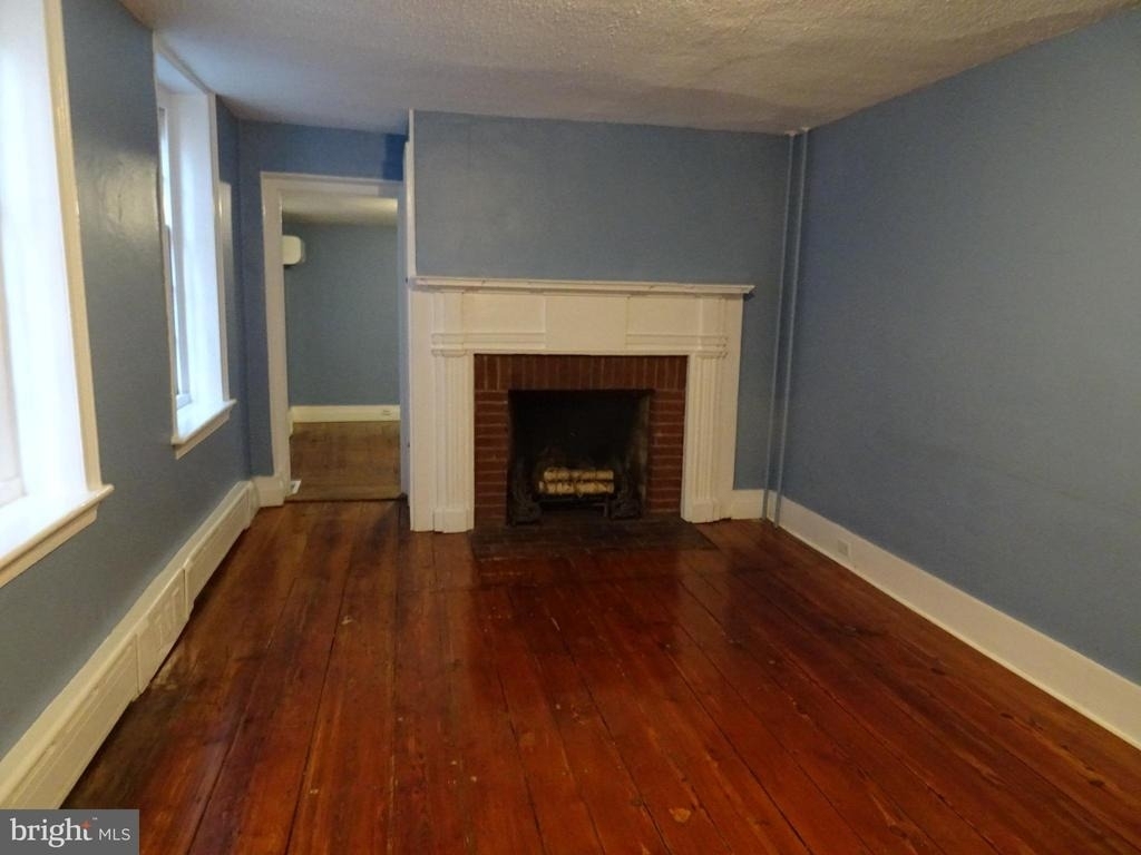 200 Delaware Street - Photo 4