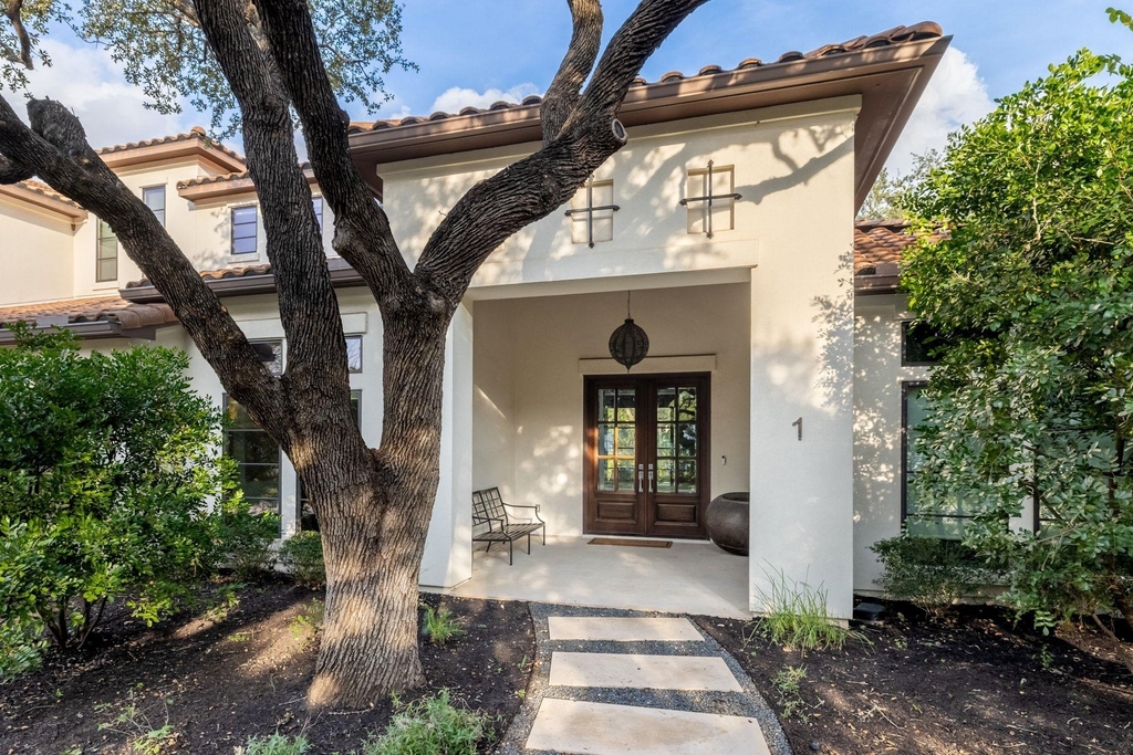 4720 Rockcliff Rd - Photo 1