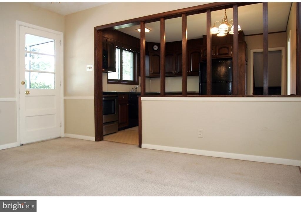 17 Wayne Drive - Photo 6