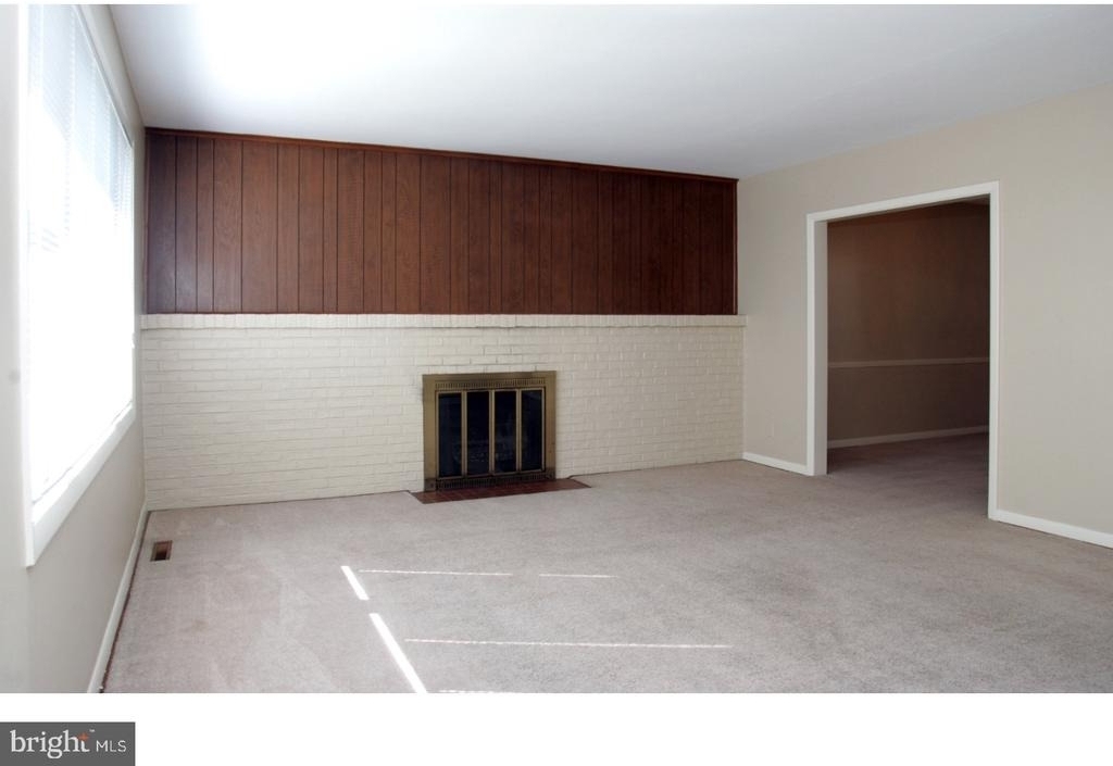 17 Wayne Drive - Photo 1