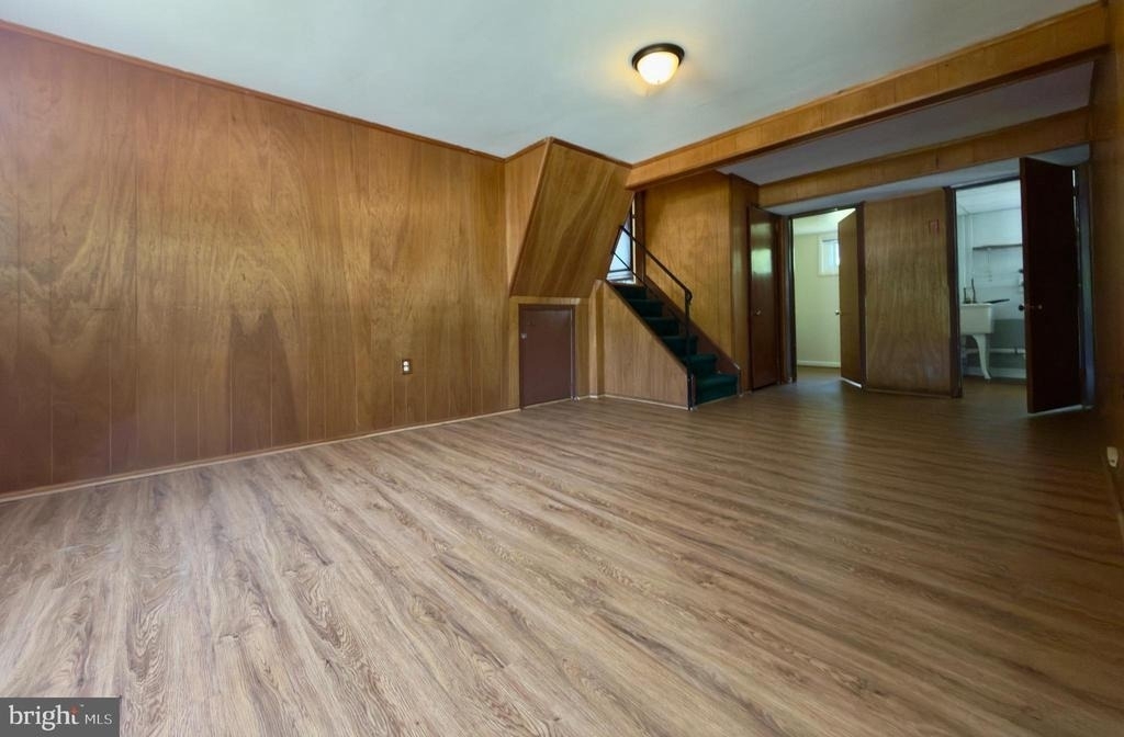 17 Wayne Drive - Photo 9