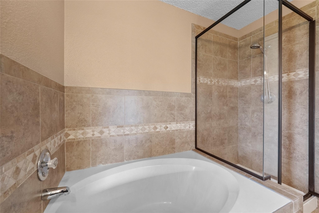 6700 Carisbrooke Ln - Photo 10