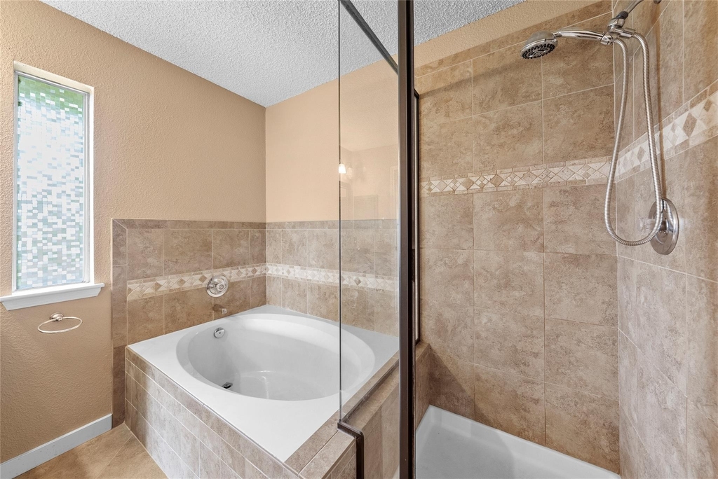 6700 Carisbrooke Ln - Photo 9