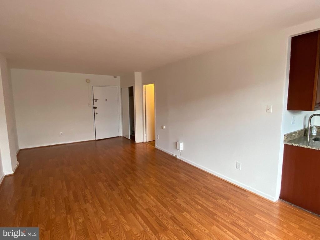 940 25th Street Nw - Photo 5