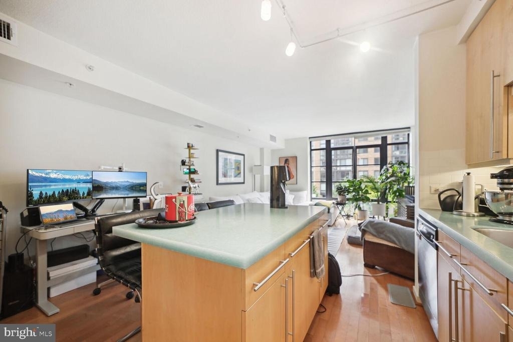 437 New York Avenue Nw - Photo 5
