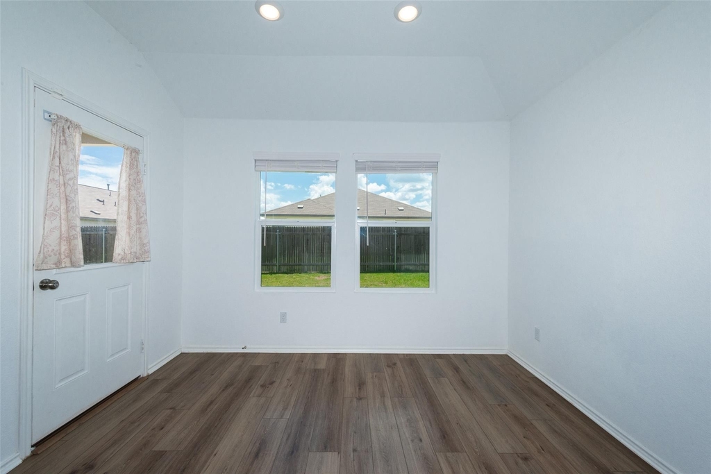 147 Otter Rd - Photo 16