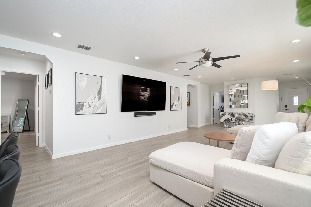 5822 Armstrong Wl - Photo 1
