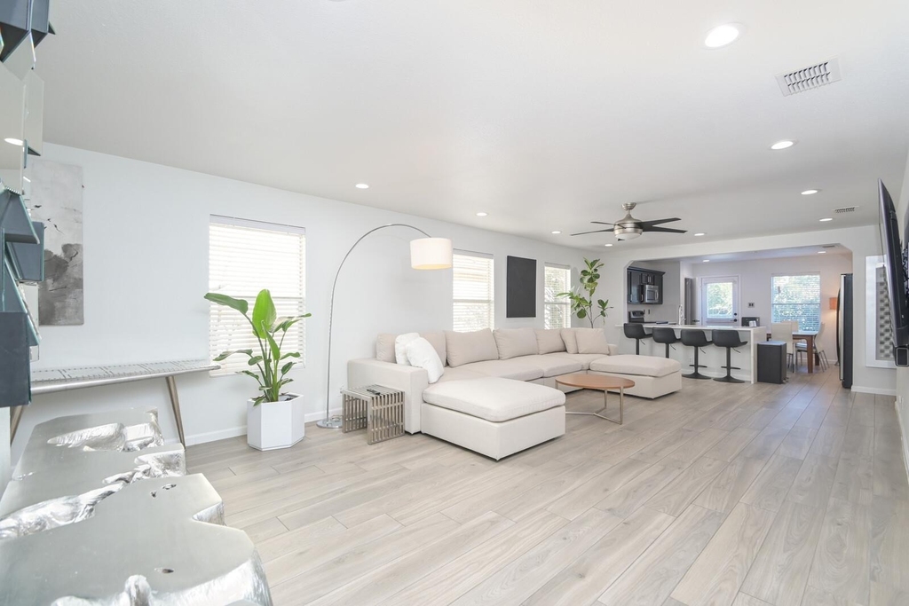 5822 Armstrong Wl - Photo 7