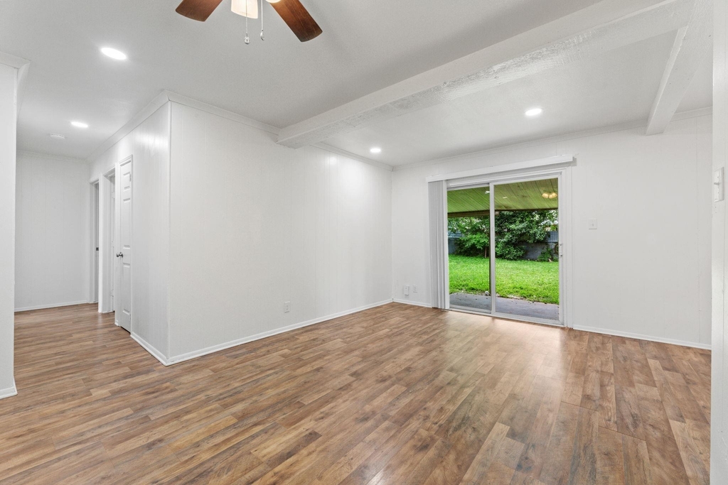 6601 Stonleigh Pl - Photo 4