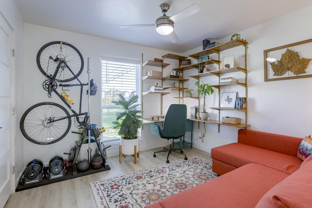8603 Putnam Dr - Photo 16