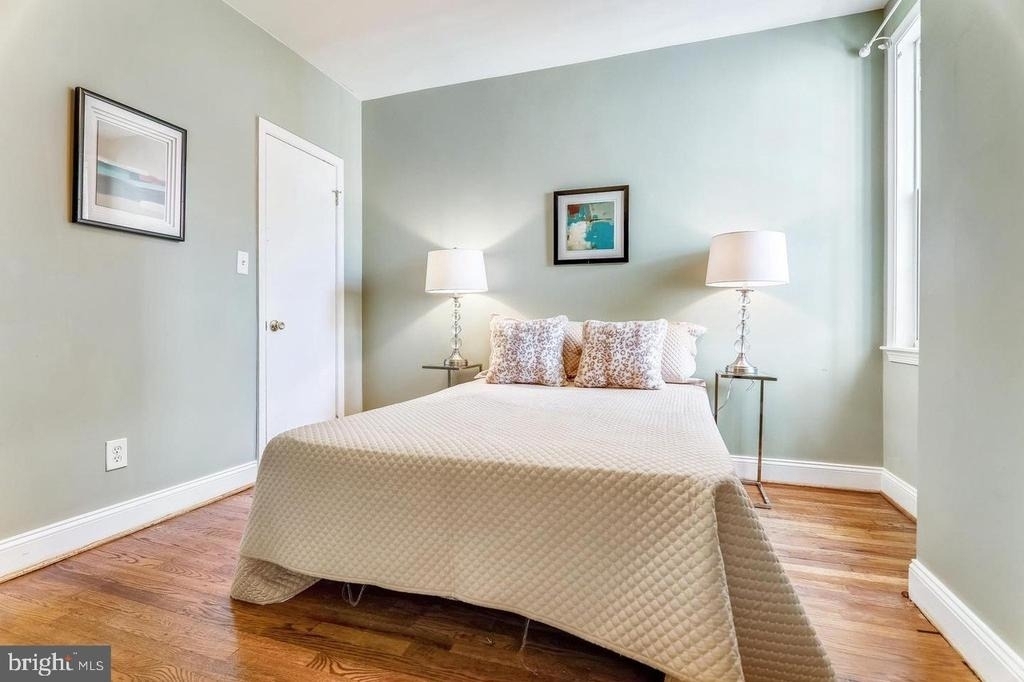 806 New Hampshire Avenue Nw - Photo 24