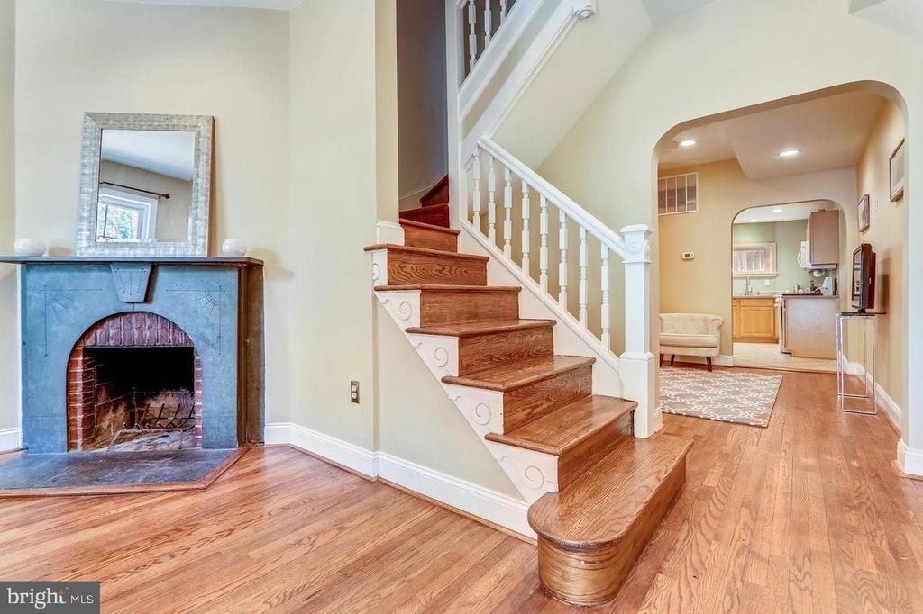 806 New Hampshire Avenue Nw - Photo 4