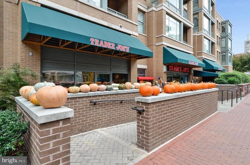 806 New Hampshire Avenue Nw - Photo 34