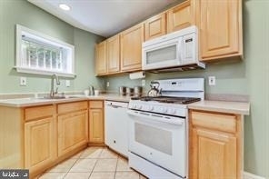 806 New Hampshire Avenue Nw - Photo 13