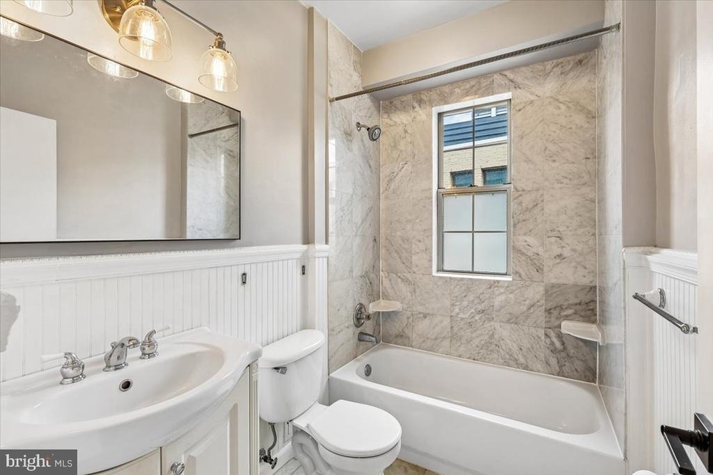 1401 Columbia Road Nw - Photo 19