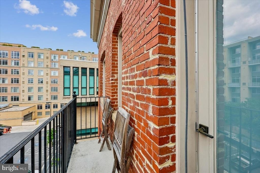 1401 Columbia Road Nw - Photo 25
