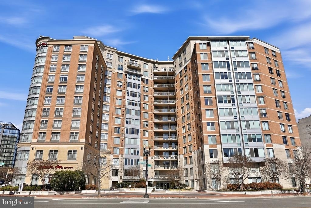 555 Massachusetts Avenue Nw - Photo 0
