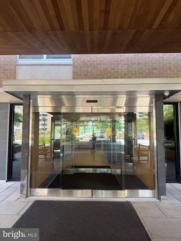 2939 Van Ness Street Nw - Photo 42