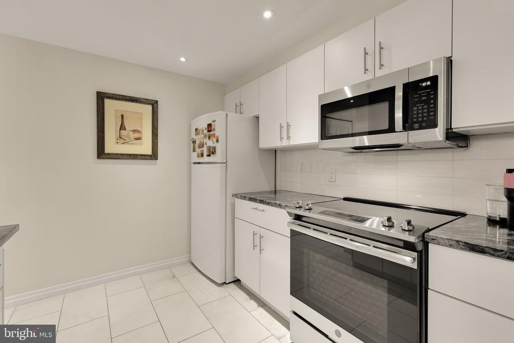 2301 N Street Nw - Photo 9