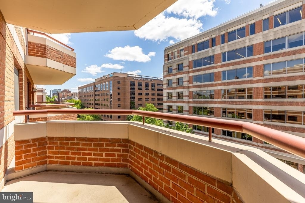 2301 N Street Nw - Photo 7