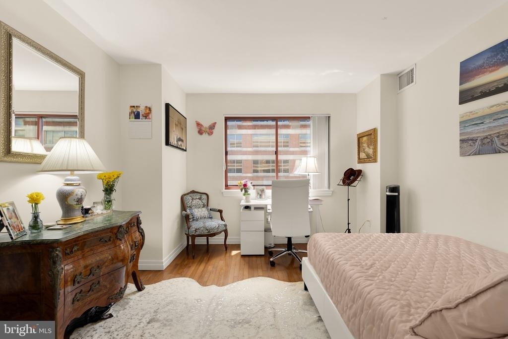 2301 N Street Nw - Photo 13