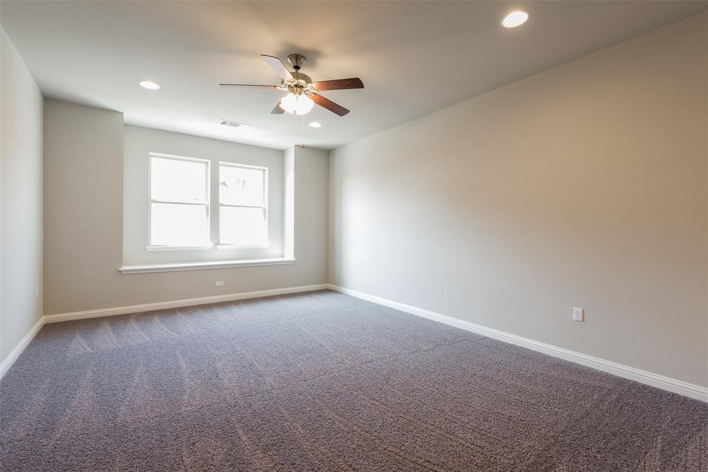 13800 Lyndhurst St - Photo 10
