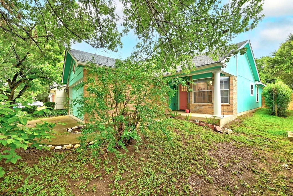 1103 Emmitt Run - Photo 2