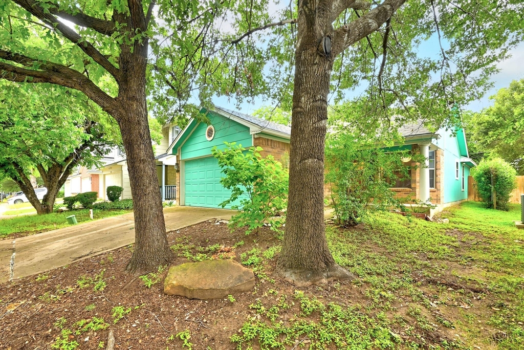 1103 Emmitt Run - Photo 0